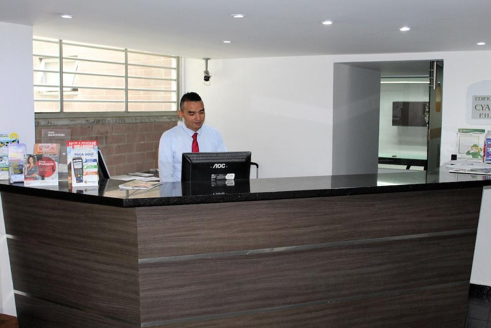 Cyan Suites Poblado By Mde Bnb Medellín Exteriör bild