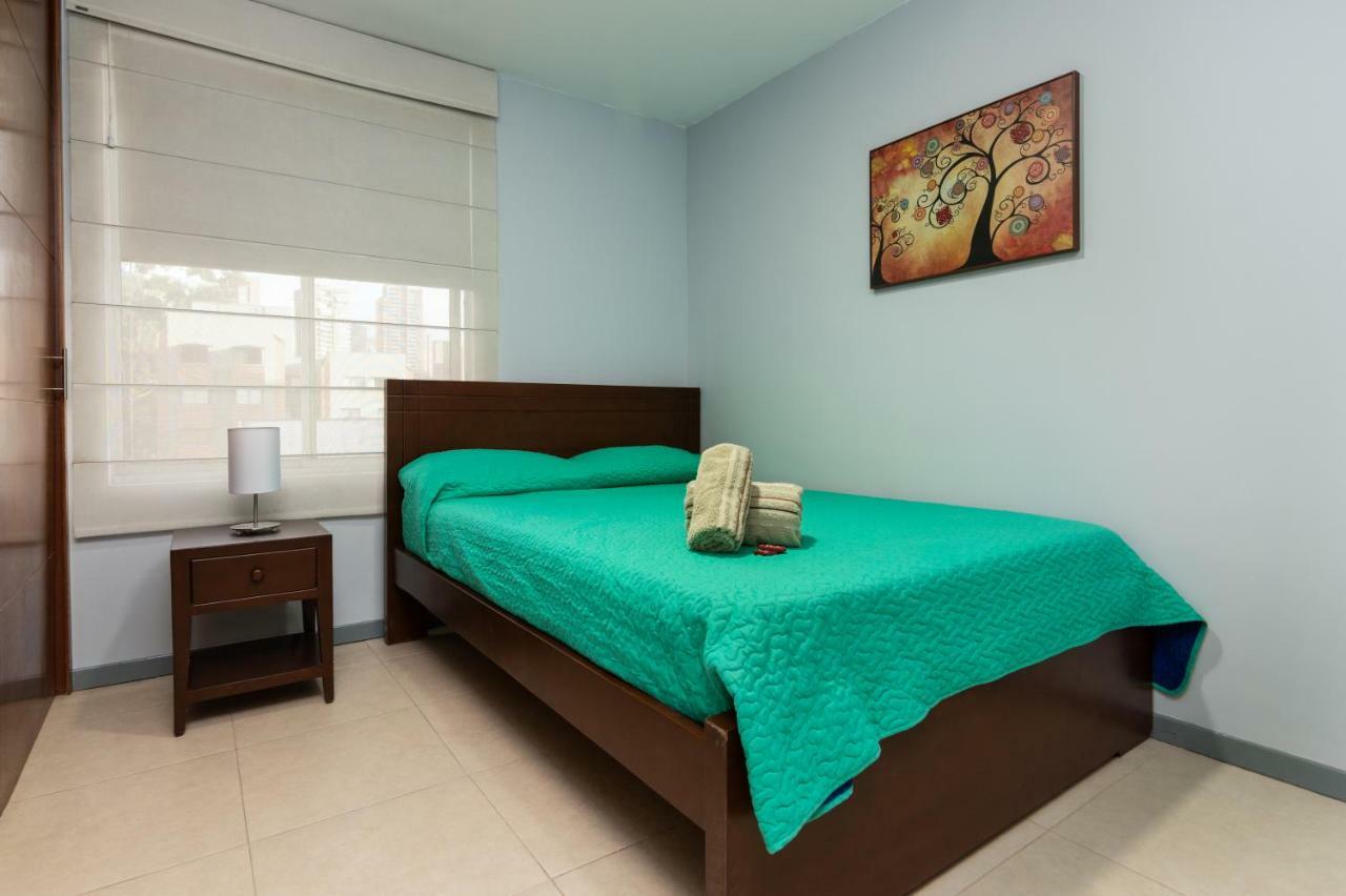 Cyan Suites Poblado By Mde Bnb Medellín Exteriör bild