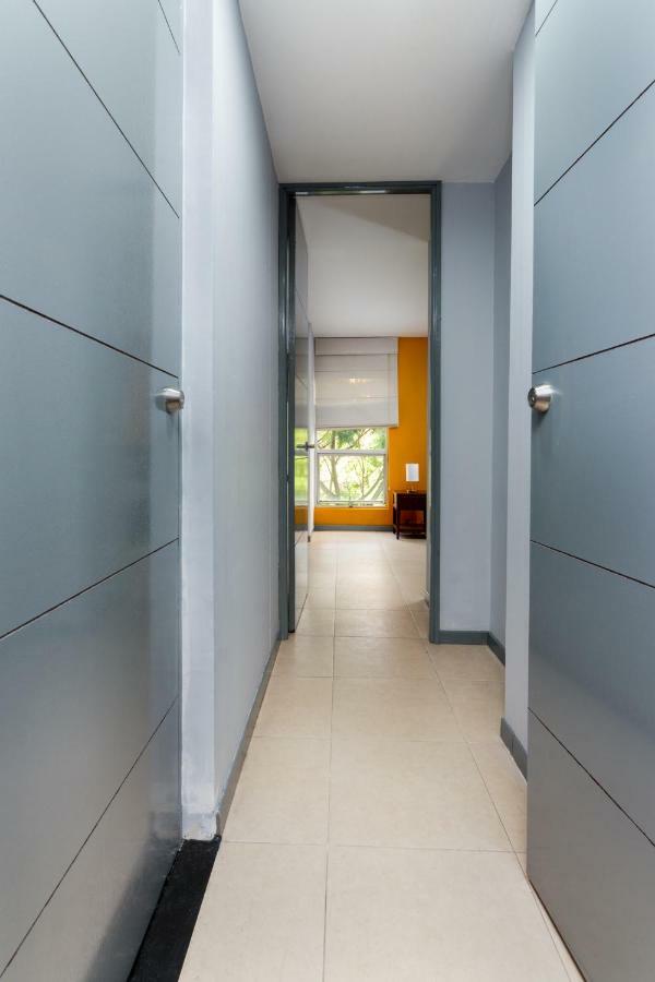 Cyan Suites Poblado By Mde Bnb Medellín Exteriör bild